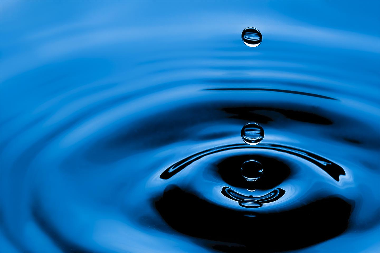 Water drop splash I av Rasmus Gundorff Sæderup